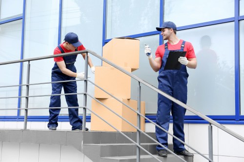Moving van service in Parsons Green for local home removals