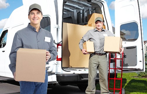 Local Parsons Green moving service handling transport tasks